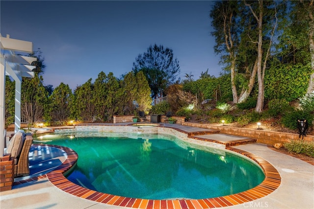 5005 Stonehaven Dr, Yorba Linda, CA 92887 - view of pool featuring a pool with connected hot tub
