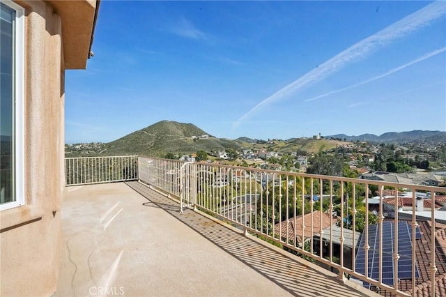 28846 Yosemite Pl, Canyon Lake, CA 92587 - balcony with a mountain view