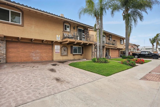 4230 48th St Unit 5, San Diego, CA 92115 - view of property with concrete driveway and an attached garage