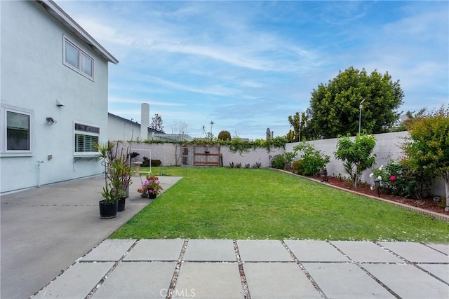 1337 Oakheath Dr, Harbor City, CA 90710 - view of yard with a patio and a fenced backyard