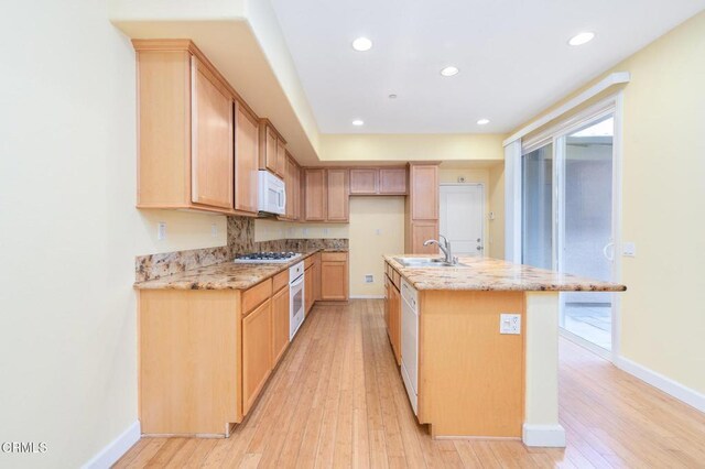 337 Feather River Pl, Oxnard, CA 93036 - photo 9