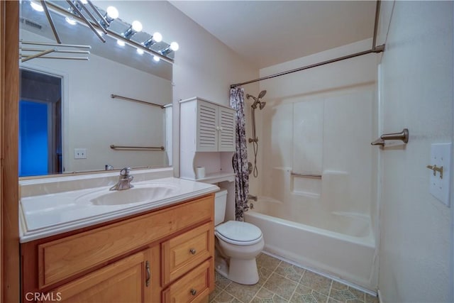 10710 El Camino Real Unit 26, Atascadero, CA 93422 - full bathroom featuring visible vents, shower / bath combo, toilet, and vanity