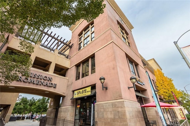 view of building exterior