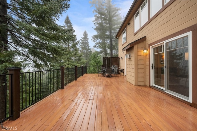 24848 Matterhorn Ct, Crestline, CA 92325 - wooden terrace featuring outdoor dining space