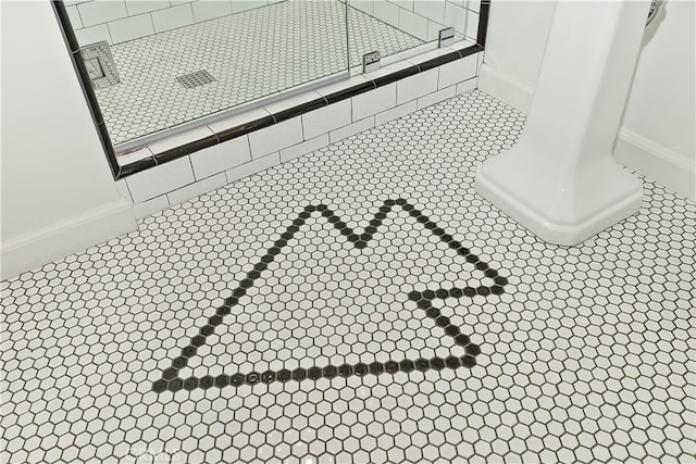 28898 Palisades Dr, Lake Arrowhead, CA 92352 - bathroom view of baseboards