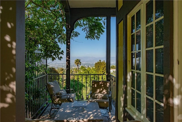 3155 Stone Oak Dr, Los Angeles, CA 90049 - view of balcony
