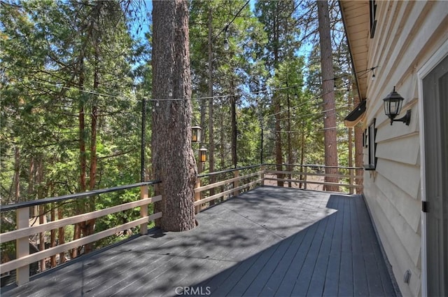 377 Hillside Rd, Lake Arrowhead, CA 92352 - view of deck
