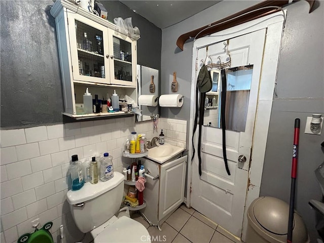 325 E 59th, Long Beach, CA 90805 - bathroom featuring toilet, tile patterned floors, and vanity