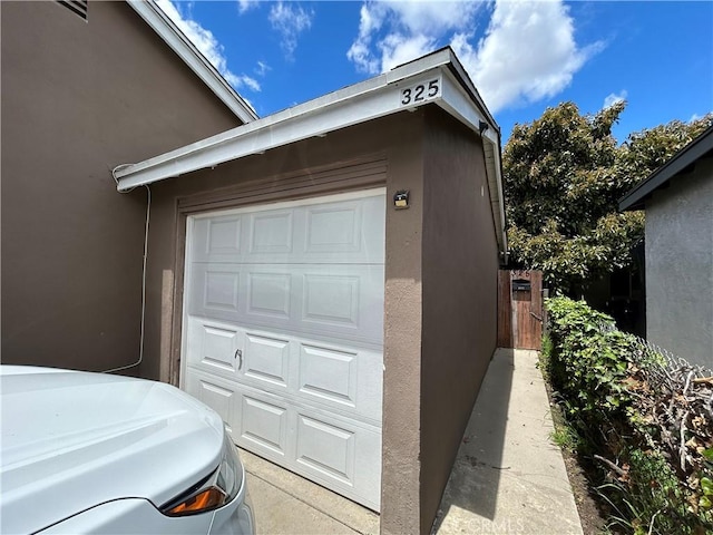 325 E 59th, Long Beach, CA 90805 - view of garage