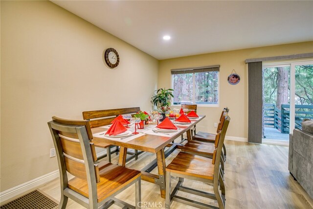 26131 Lake Forest Dr, Twin Peaks, CA 92391 - dining area featuring light wood-style floors, baseboards, and recessed lighting