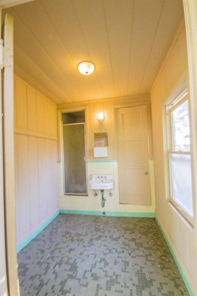 28831 Spruce Rd, Pine Valley, CA 91962 - spare room featuring a sink and a decorative wall