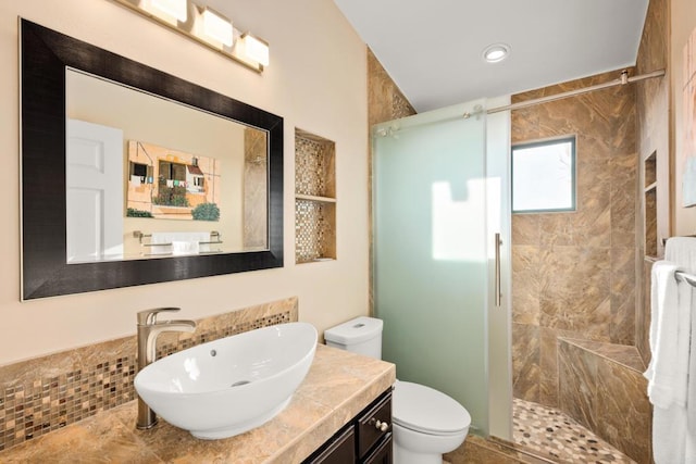 3351 Red Mountain Heights Dr, Fallbrook, CA 92028 - full bath with vanity, a shower stall, and toilet