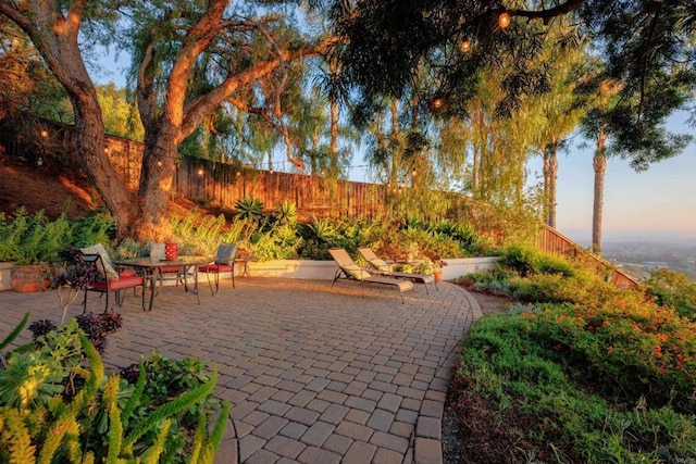 3351 Red Mountain Heights Dr, Fallbrook, CA 92028 - view of home's community featuring fence and a patio area