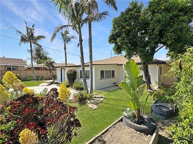 exterior space featuring fence