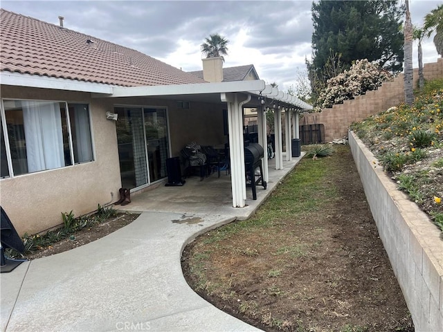 4012 Larkspur Ave, Rialto, CA 92377 - view of yard with fence and a patio