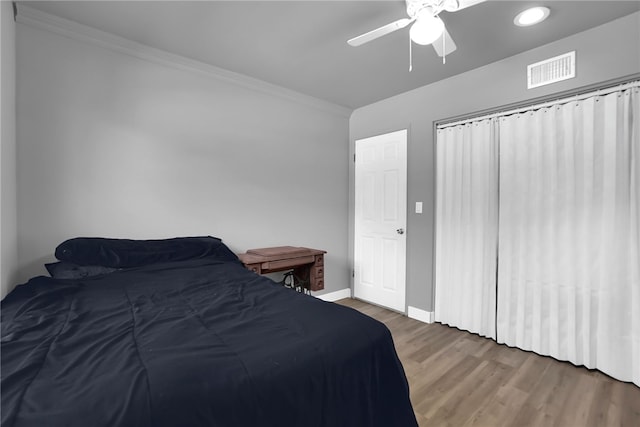 649 Sycamore Ave, Claremont, CA 91711 - bedroom with ornamental molding, wood finished floors, a ceiling fan, baseboards, and recessed lighting
