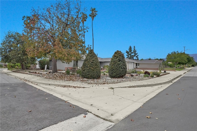 649 Sycamore Ave, Claremont, CA 91711 - view of front of home