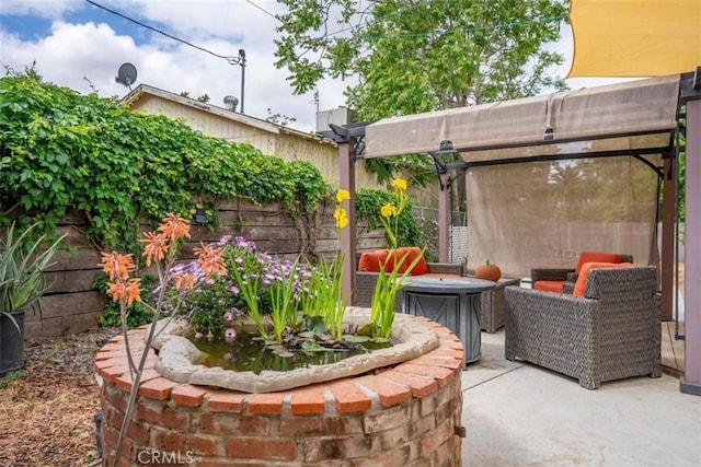 8051 Los Altos Dr, Los Molinos, CA 96055 - view of patio with outdoor lounge area and fence