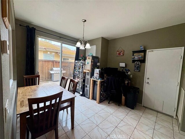 39557 Warbler Dr, Temecula, CA 92591 - dining area with a chandelier