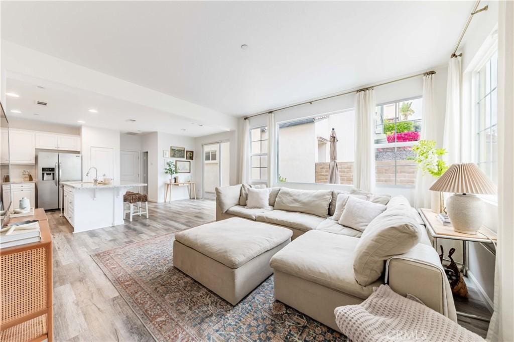 1807 Casa Morro St, Chula Vista, CA 91915 - living room featuring recessed lighting and light wood-style flooring