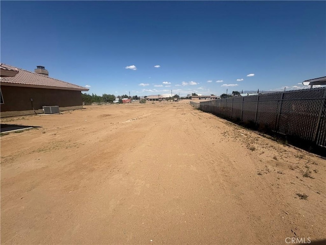 11569 Arroyo Ave, Hesperia, CA 92345 - view of yard featuring cooling unit