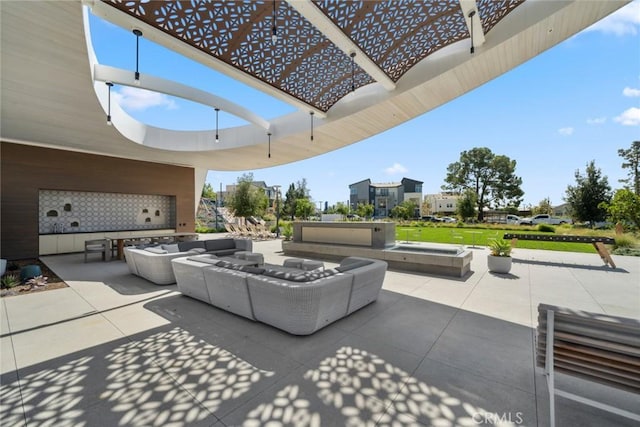 view of patio with outdoor lounge area