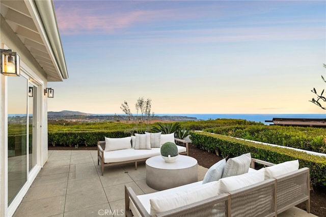 balcony featuring a patio and an outdoor hangout area