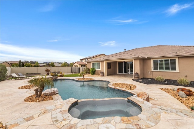 30404 Canyon Point Cir, Menifee, CA 92584 - view of swimming pool featuring a patio area, a fenced backyard, and a pool with connected hot tub