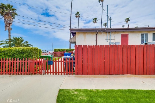 exterior space featuring fence