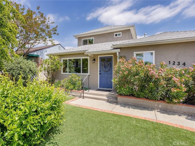 1234 N Pass Ave, Burbank, CA 91505 - traditional-style house with stucco siding and a front yard