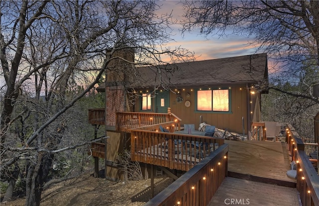 view of deck at dusk