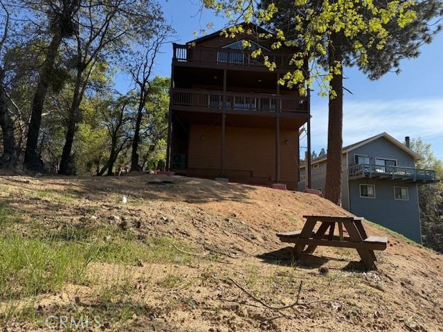 373 Davos Dr, Crestline, CA 92325 - exterior space