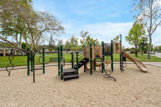 6192 Sierra Siena Rd, Irvine, CA 92603 - communal playground with a lawn