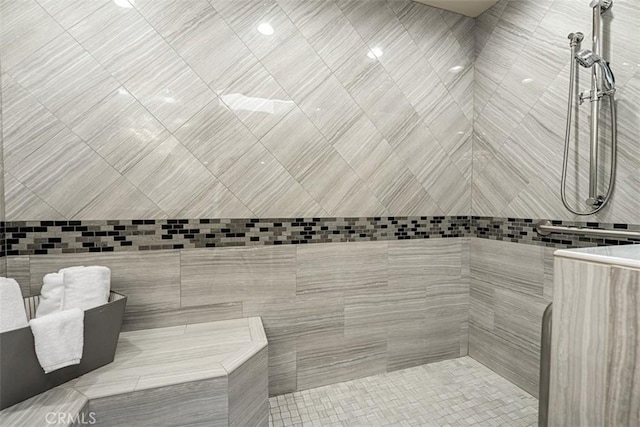 20 Delphinus Unit 20, Irvine, CA 92603 - full bath with tiled shower