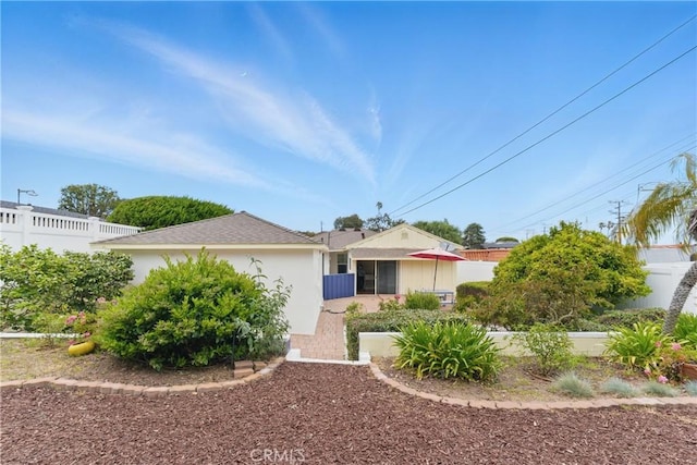 544 Calle Mayor, Redondo Beach, CA 90277 - rear view of property with stucco siding