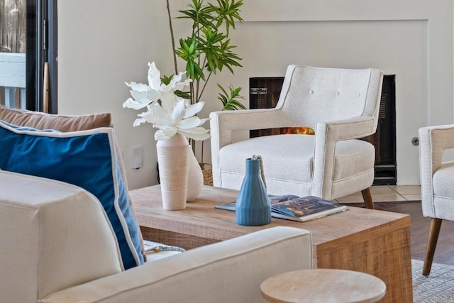 interior space with outdoor lounge area