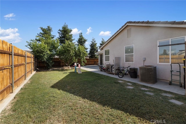2081 Tangerine Ave, Madera, CA 93637 - view of yard with a patio and central AC