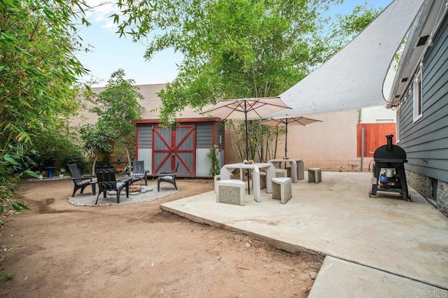 4580 60th St, San Diego, CA 92115 - view of patio featuring a fire pit and area for grilling