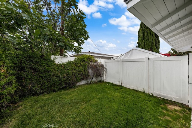 8392 Walker St, La Palma, CA 90623 - view of yard