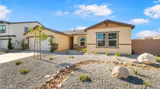 13833 Raven St, Victorville, CA 92392 - photo 1