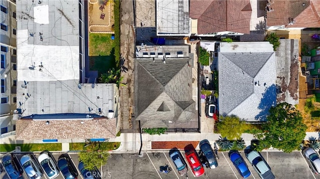624 Cedar Ave, Long Beach, CA 90802 - drone / aerial view