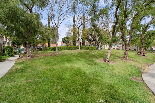 112 Cinnamon Teal, Aliso Viejo, CA 92656 - view of community with a lawn