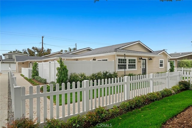 single story home with fence private yard