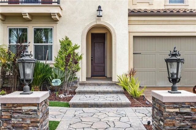11 Cielo Arroyo, Mission Viejo, CA 92692 - doorway to property featuring stucco siding and a balcony
