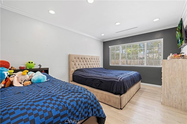 bedroom with recessed lighting, baseboards, ornamental molding, and light wood-style flooring