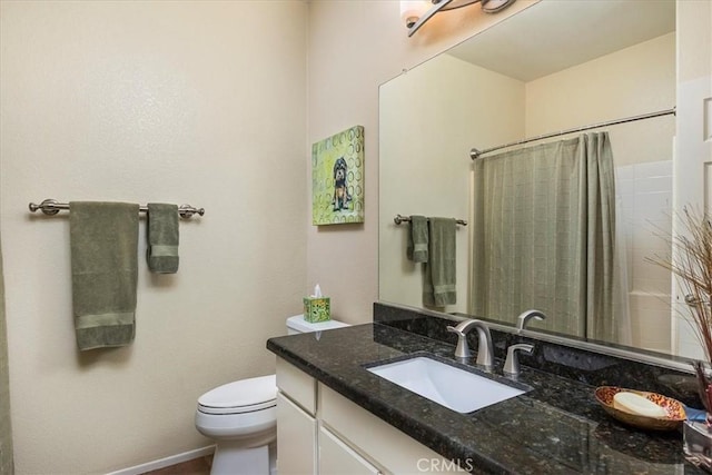 28345 Hearthside Dr, Menifee, CA 92584 - full bath with toilet, vanity, and a shower with shower curtain