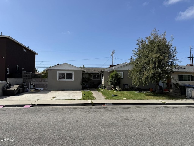 1438 W Guava St, Oxnard, CA 93033 - view of front of property