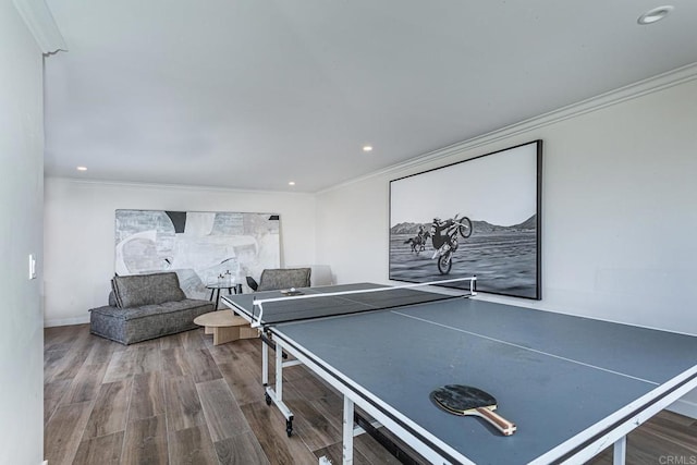 game room featuring recessed lighting, ornamental molding, and wood finished floors