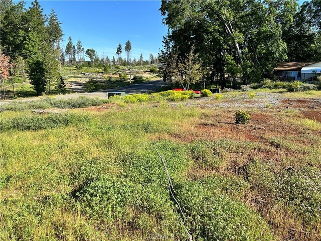 6203 Woodbury Dr, Magalia, CA 95954