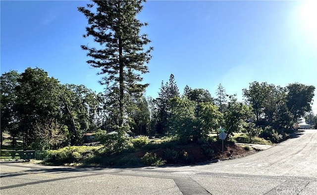 6203 Woodbury Dr, Magalia, CA 95954